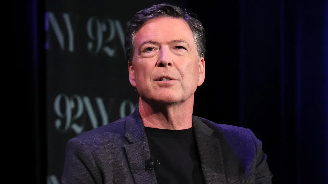 Comey acuzat de spionaj: DOJ-ul îl acuză de transmiterea informațiilor de apărare