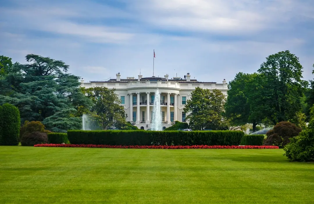 Trump cere Washington să blocheze voturile a 400 de cetățeni suspectați